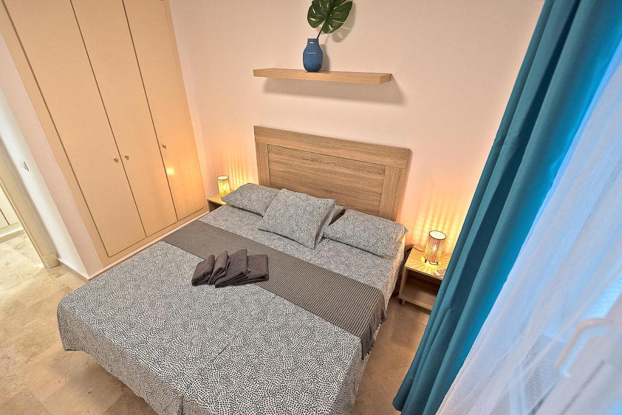 On Beach Deluxe Apartment With Pools And Own Garden Эль-Пуэрто-де-Санта-Мария Экстерьер фото